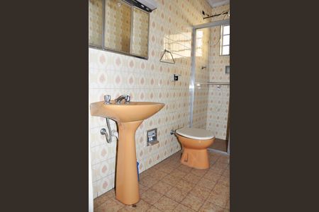 Casa para alugar com 170m², 3 quartos e 1 vaga Casa para alugar com 170m², 3 quartos e 1 vagaBanheiro Social