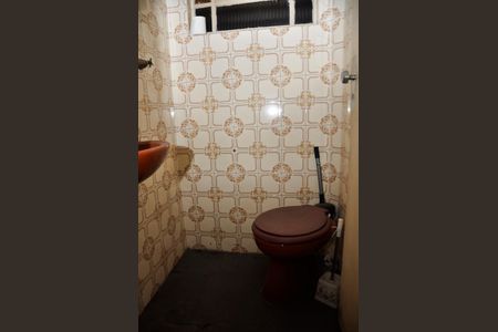 Casa para alugar com 170m², 3 quartos e 1 vaga Casa para alugar com 170m², 3 quartos e 1 vagaBanheiro de Serviço