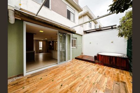Casa de condomínio à venda com 121m², 3 quartos e 2 vagas