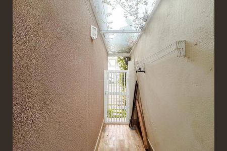 Casa de condomínio à venda com 121m², 3 quartos e 2 vagas