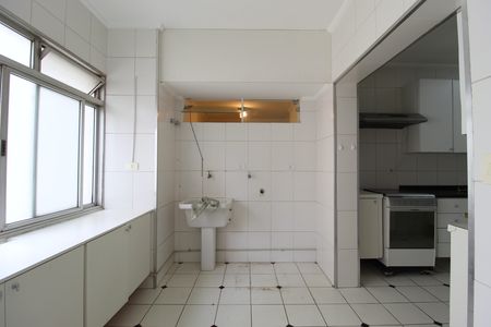 Apartamento para alugar com 128m², 3 quartos e 1 vagaÁrea de Serviço