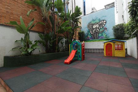 Apartamento para alugar com 128m², 3 quartos e 1 vagaÁrea Comum - Playground