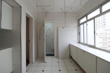 Apartamento para alugar com 128m², 3 quartos e 1 vagaÁrea de Serviço