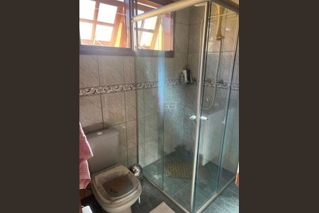 Casa de condomínio à venda com 253m², 3 quartos e 4 vagas