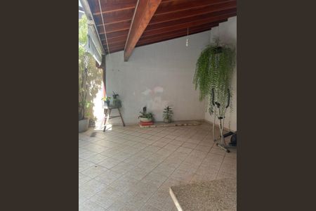 Casa de condomínio à venda com 253m², 3 quartos e 4 vagas