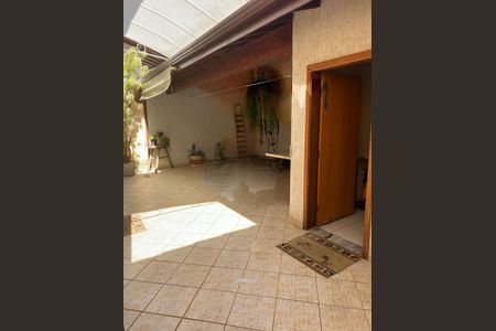 Casa de condomínio à venda com 253m², 3 quartos e 4 vagas