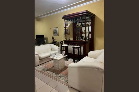 Casa de condomínio à venda com 253m², 3 quartos e 4 vagas