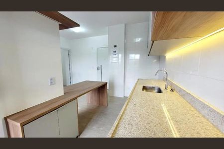 Cozinha de apartamento à venda com 2 quartos, 64m² em Parque Prado, Campinas