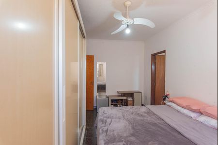 Casa à venda com 360m², 3 quartos e 4 vagasSuíte