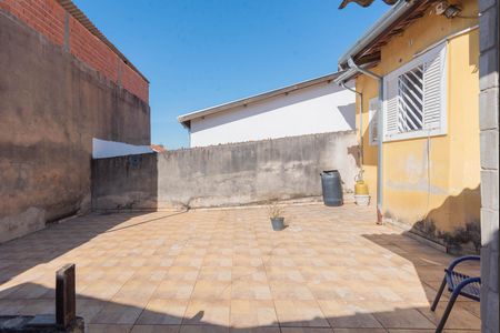 Casa à venda com 360m², 3 quartos e 4 vagasQuintal