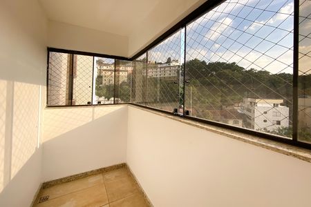 Apartamento à venda com 150m², 4 quartos e 3 vagasVaranda da Suite 1