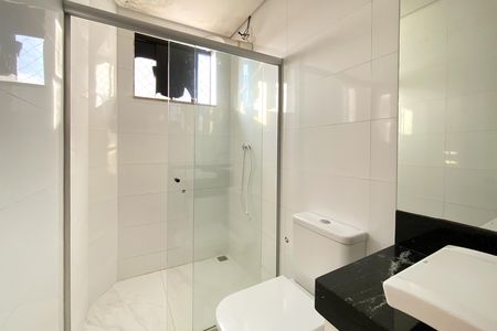 Apartamento à venda com 150m², 4 quartos e 3 vagasBanheiro da Suíte 2