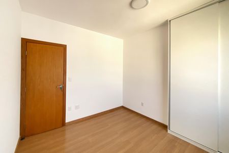 Apartamento à venda com 150m², 4 quartos e 3 vagasQuarto 4