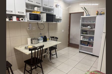 Apartamento à venda com 111m², 3 quartos e 2 vagas Apartamento à venda com 111m², 3 quartos e 2 vagasCozinha
