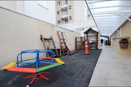 Apartamento para alugar com 47m², 2 quartos e 1 vaga Apartamento para alugar com 47m², 2 quartos e 1 vagaÁrea comum - Playground