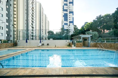 Apartamento para alugar com 65m², 2 quartos e 1 vagaPiscina