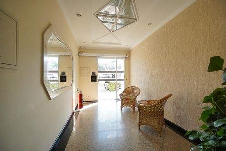 Apartamento para alugar com 65m², 2 quartos e 1 vagaHall social