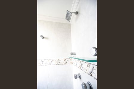 Apartamento para alugar com 65m², 2 quartos e 1 vagaChuveiro