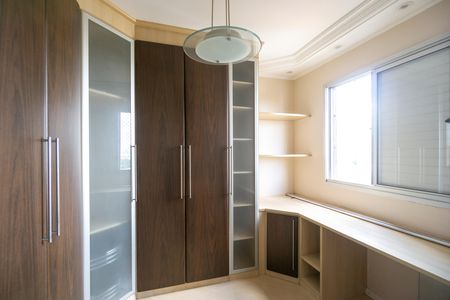 Apartamento para alugar com 65m², 2 quartos e 1 vagaCloset da suíte