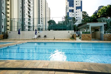 Apartamento para alugar com 65m², 2 quartos e 1 vagaPiscina
