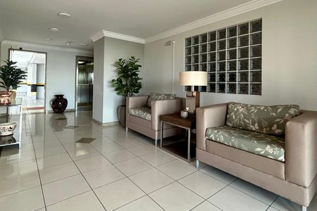 Apartamento para alugar com 160m², 3 quartos e 1 vaga Apartamento para alugar com 160m², 3 quartos e 1 vagaHall de entrada