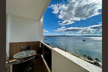 Apartamento para alugar com 160m², 3 quartos e 1 vaga Apartamento para alugar com 160m², 3 quartos e 1 vagaVaranda gourmet