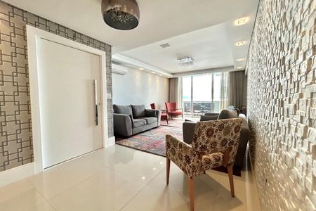 Apartamento para alugar com 160m², 3 quartos e 1 vaga Apartamento para alugar com 160m², 3 quartos e 1 vagaSala