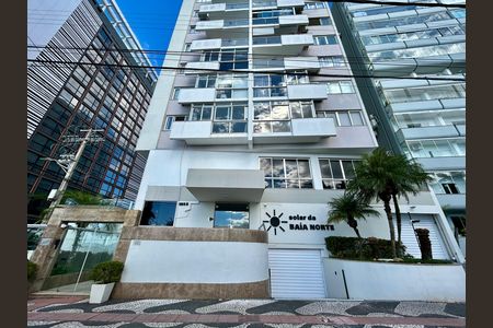 Apartamento para alugar com 160m², 3 quartos e 1 vaga Apartamento para alugar com 160m², 3 quartos e 1 vagaFachada