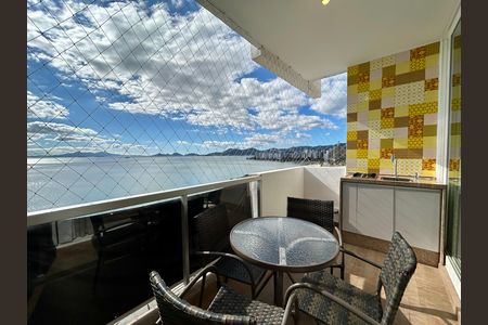 Apartamento para alugar com 160m², 3 quartos e 1 vaga Apartamento para alugar com 160m², 3 quartos e 1 vagaVaranda gourmet