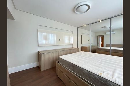 Apartamento para alugar com 160m², 3 quartos e 1 vaga Apartamento para alugar com 160m², 3 quartos e 1 vagaSuíte 1