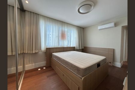 Apartamento para alugar com 160m², 3 quartos e 1 vaga Apartamento para alugar com 160m², 3 quartos e 1 vagaSuíte 1