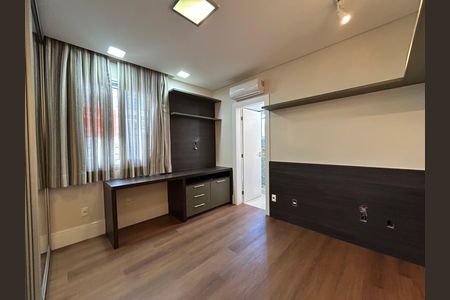 Apartamento para alugar com 160m², 3 quartos e 1 vaga Apartamento para alugar com 160m², 3 quartos e 1 vagaSuíte 3
