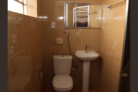 Casa para alugar com 100m², 3 quartos e sem vagaBanheiro da Suíte