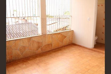 Casa para alugar com 100m², 3 quartos e sem vagaÁrea de Serviço