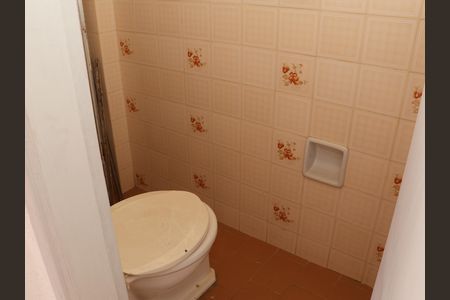 Casa para alugar com 100m², 3 quartos e sem vagabanheiro da area de servisco