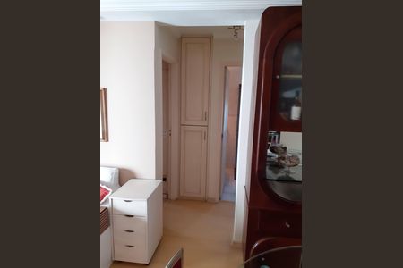 Apartamento para alugar com 73m², 2 quartos e 2 vagas Apartamento para alugar com 73m², 2 quartos e 2 vagasQuarto