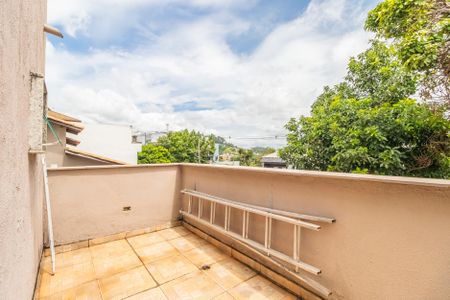 Casa à venda com 120m², 3 quartos e sem vaga