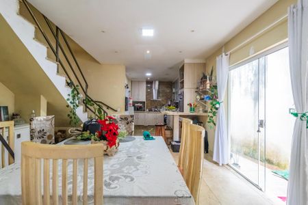 Casa à venda com 120m², 3 quartos e sem vaga