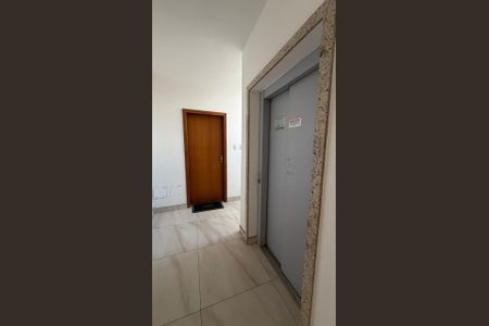 Apartamento à venda com 73m², 3 quartos e 2 vagasElevador