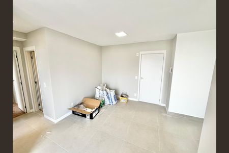 Sala de apartamento para alugar com 2 quartos, 50m² em Vila Hebe, São Paulo