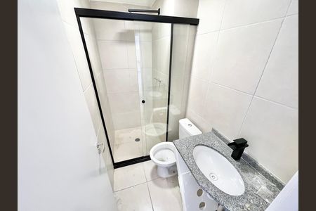 Apartamento à venda com 50m², 2 quartos e 1 vaga Apartamento à venda com 50m², 2 quartos e 1 vagaBanheiro da Suíte