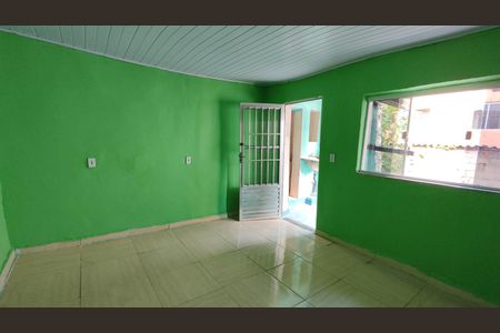Quarto / Sala de casa para alugar com 1 quarto, 40m² em Vila Santa Helena, Poá