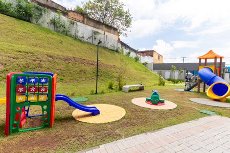 Apartamento para alugar com 34m², 2 quartos e sem vaga Apartamento para alugar com 34m², 2 quartos e sem vagaÁrea comum - Playground