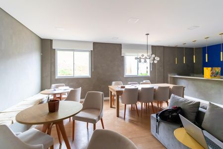 Apartamento para alugar com 34m², 2 quartos e sem vaga Apartamento para alugar com 34m², 2 quartos e sem vagaÁrea comum - Salão de festas