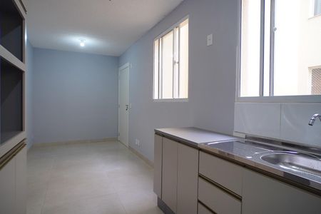 Sala de apartamento para alugar com 2 quartos, 49m² em Rubem Berta, Porto Alegre