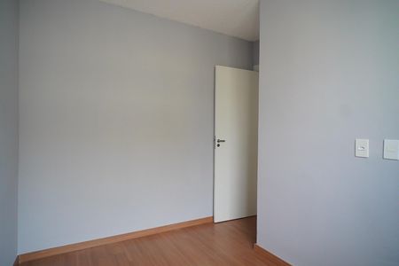 Quarto 2 de apartamento para alugar com 2 quartos, 49m² em Rubem Berta, Porto Alegre