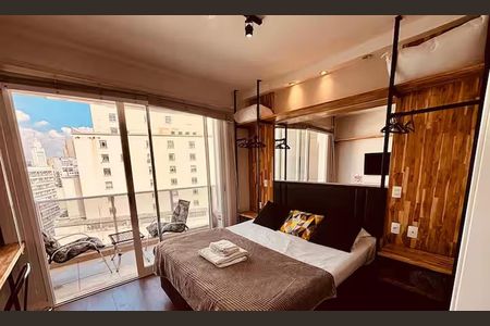 Sala / Quarto de apartamento para alugar com 1 quarto, 65m² em Centro Histórico de São Paulo, São Paulo