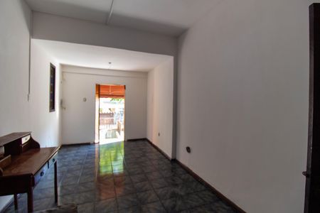 Casa à venda com 184m², 3 quartos e 1 vaga Casa à venda com 184m², 3 quartos e 1 vagaSala