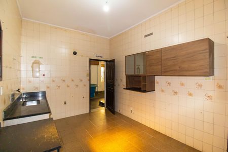 Casa à venda com 184m², 3 quartos e 1 vaga Casa à venda com 184m², 3 quartos e 1 vagaCozinha