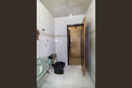 Casa à venda com 184m², 3 quartos e 1 vaga Casa à venda com 184m², 3 quartos e 1 vagaBanheiro Social